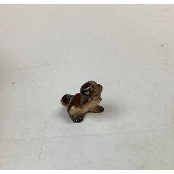 Hagen Renaker Beaver Paws Up Glazed Ceramic Miniature Figurine - Picture 4 of 8